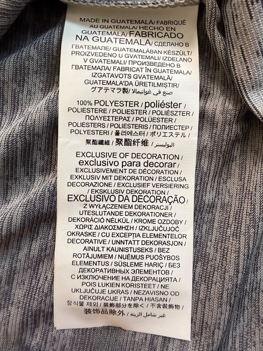 Raglan de cuello redondo y manga corta, con rayas