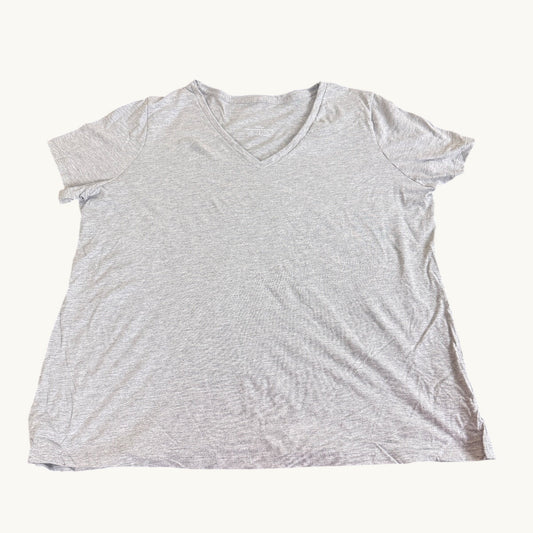 Short Sleeve V-Neck Tee – Plus Sizes