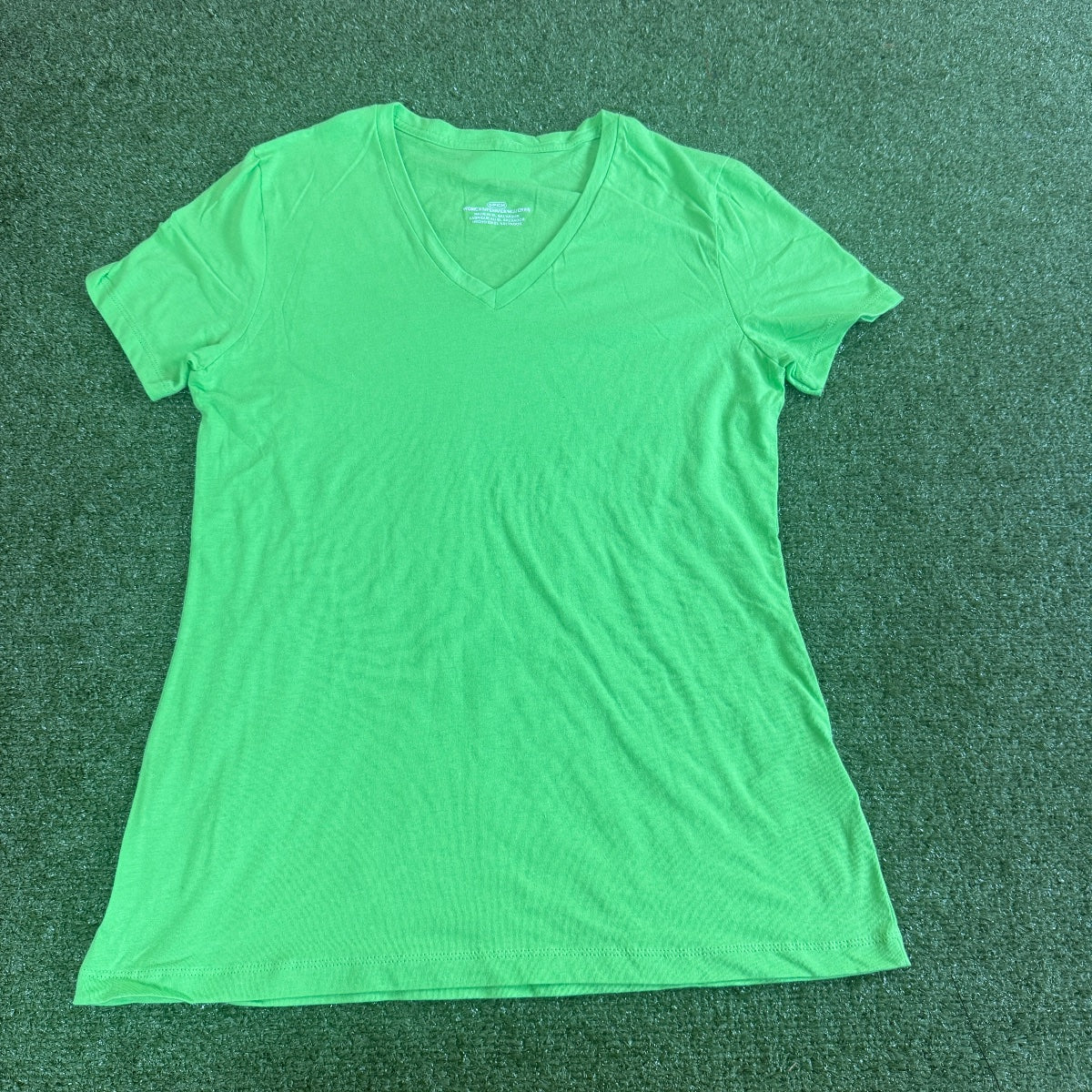 Item 2940-325 Short Sleeve V-Neck Tee