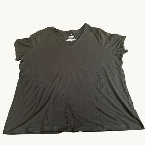 Black V-Neck Tee (Plus Sizes)