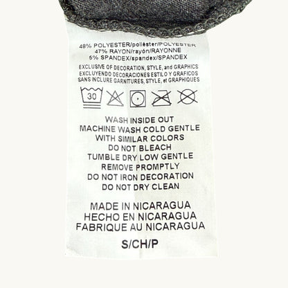 Camiseta de cuello de pico y manga corta sin decorar