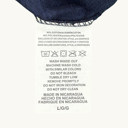 Camiseta sin adornos de manga corta con escote de muesca para mujer