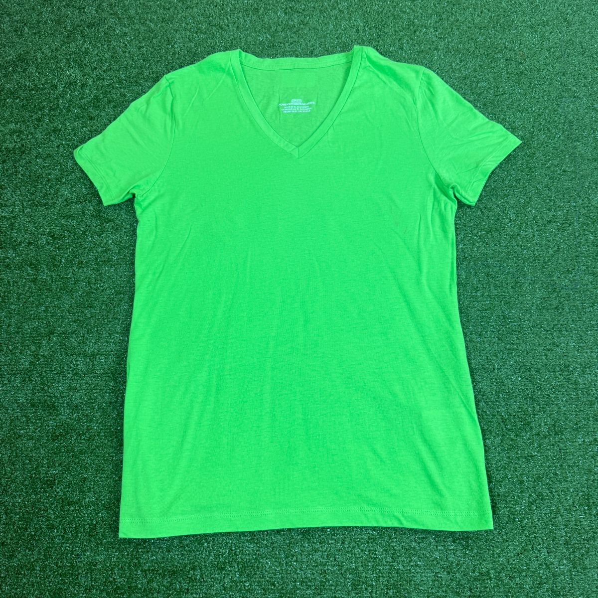 Item 2940-325 Short Sleeve V-Neck Tee
