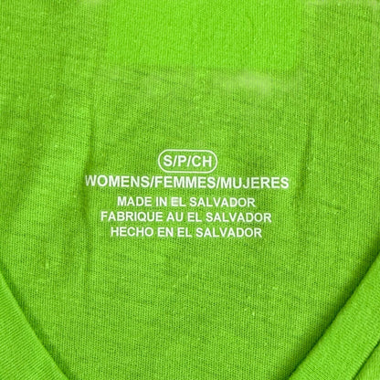 Camiseta de manga corta con cuello en V verde brillante