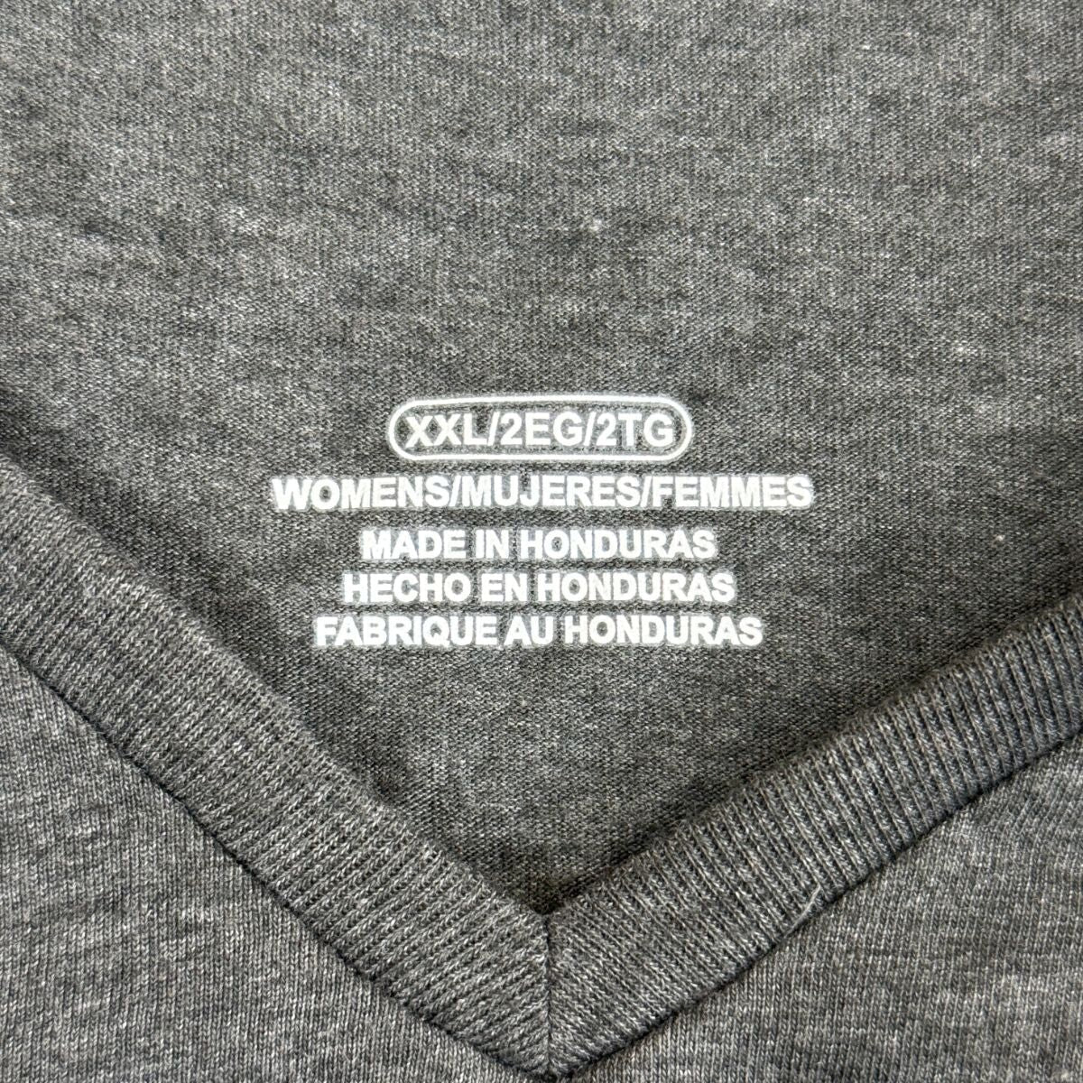 Camiseta de manga larga con cuello de pico Gildan 2810