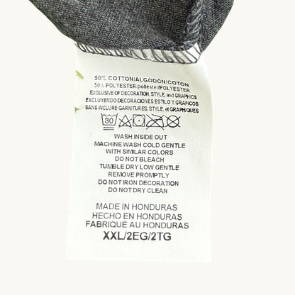 Camiseta Gildan 2810 de manga larga y cuello en V