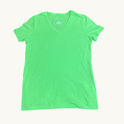 Camiseta de manga corta con cuello en V verde brillante