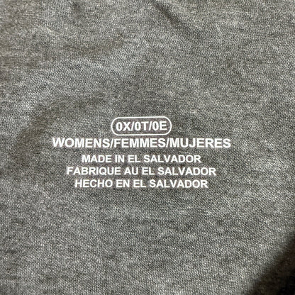 Camiseta de manga corta con cuello en V sin adornos (tallas grandes)