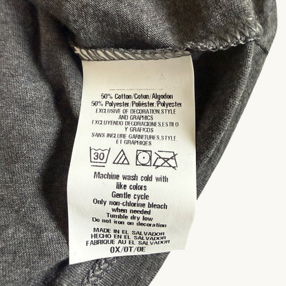 Camiseta de manga corta con cuello en V sin adornos (tallas grandes)
