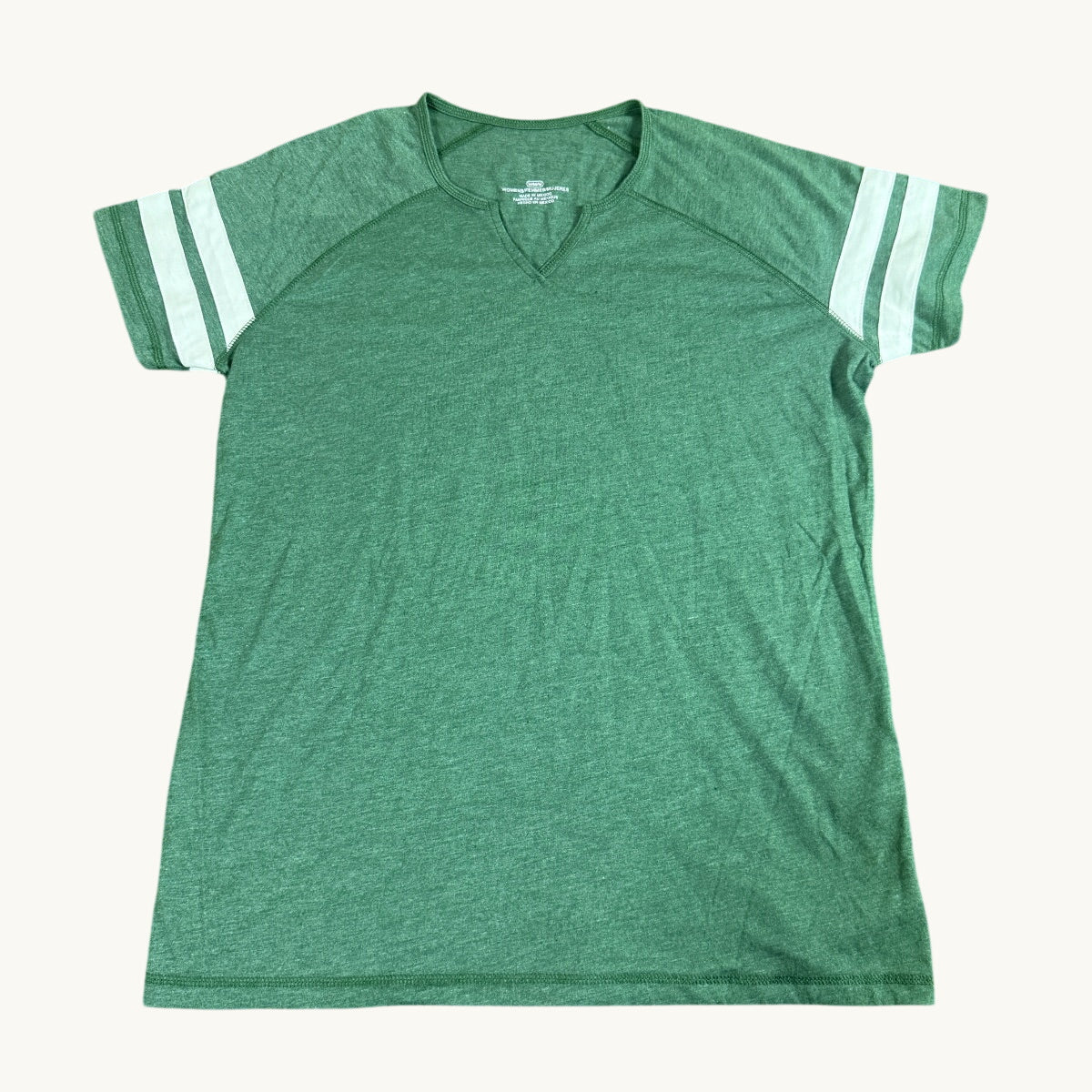 Camiseta raglán sin adornos de manga corta y cuello con muesca