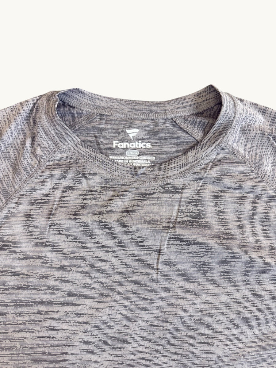 Raglan de cuello redondo y manga corta, con rayas