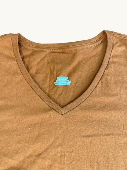 Camiseta de cuello de pico y manga corta sin decorar