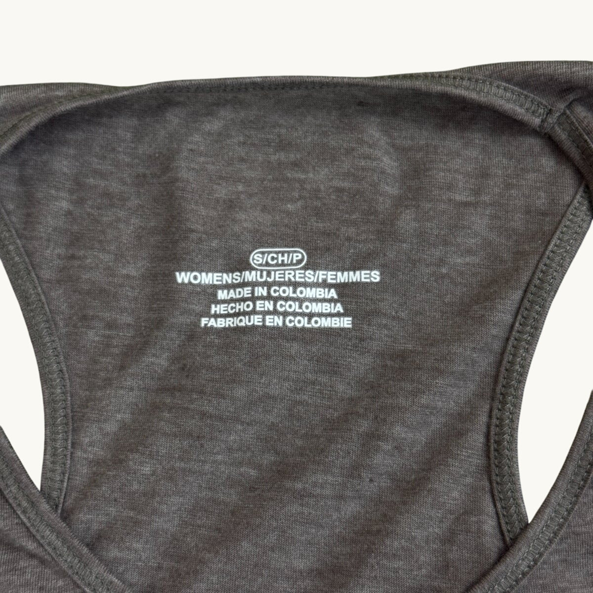 Camiseta sin mangas con espalda nadadora y cuello redondo